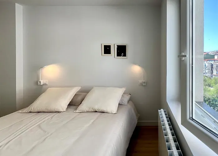 Street Full Of Light Santender